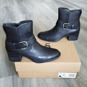 UGG Atwood Leather Boot.
